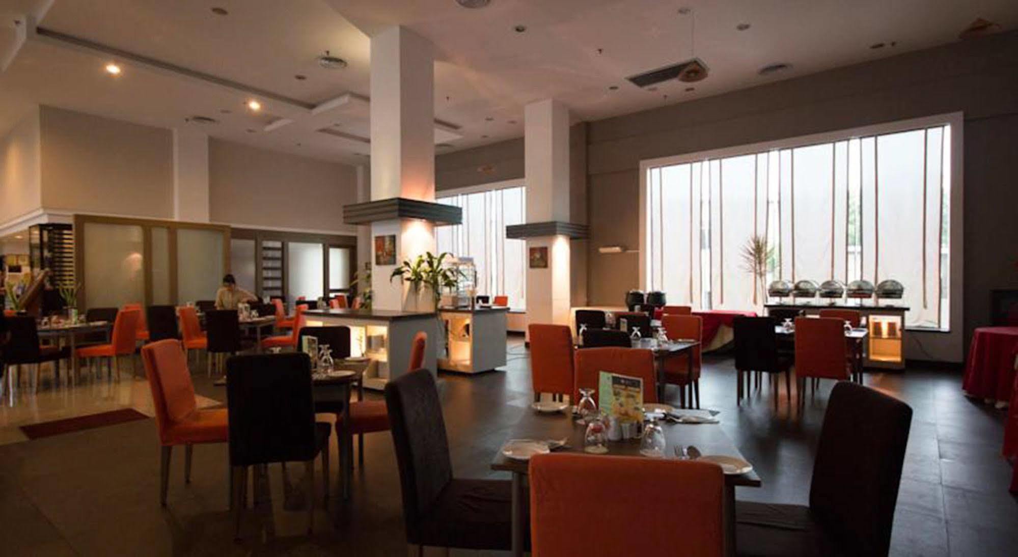אלור סטאר Starcity Hotel מראה חיצוני תמונה